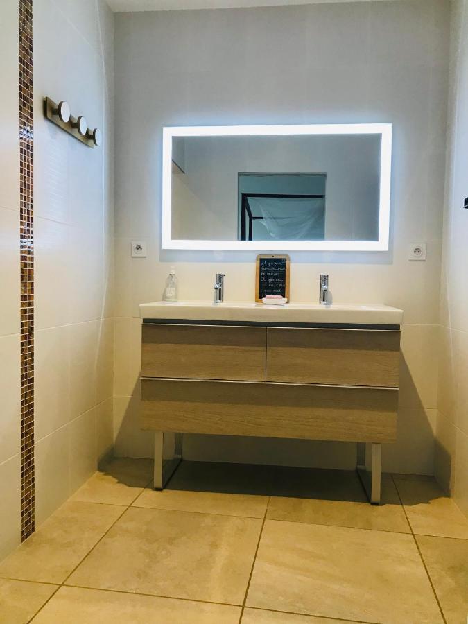 Ferme St Pierre 2 Suites Avec Repas, Piscine, Clim, Cheminee Ou Baignoire Spa Chabeuil Экстерьер фото